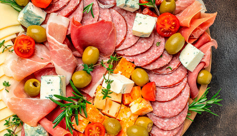 Induveca Salchichoneta – Charcuterie Board